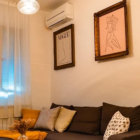 Milan Apartment *